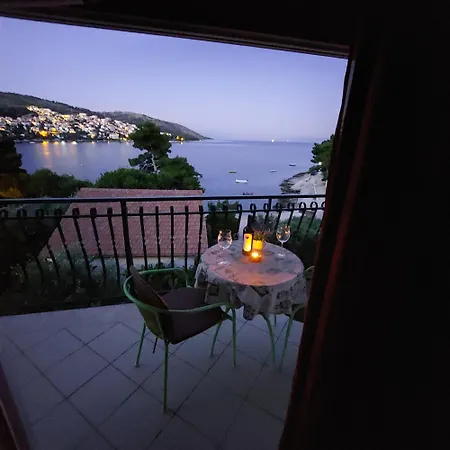 Apartment Toni Trogir